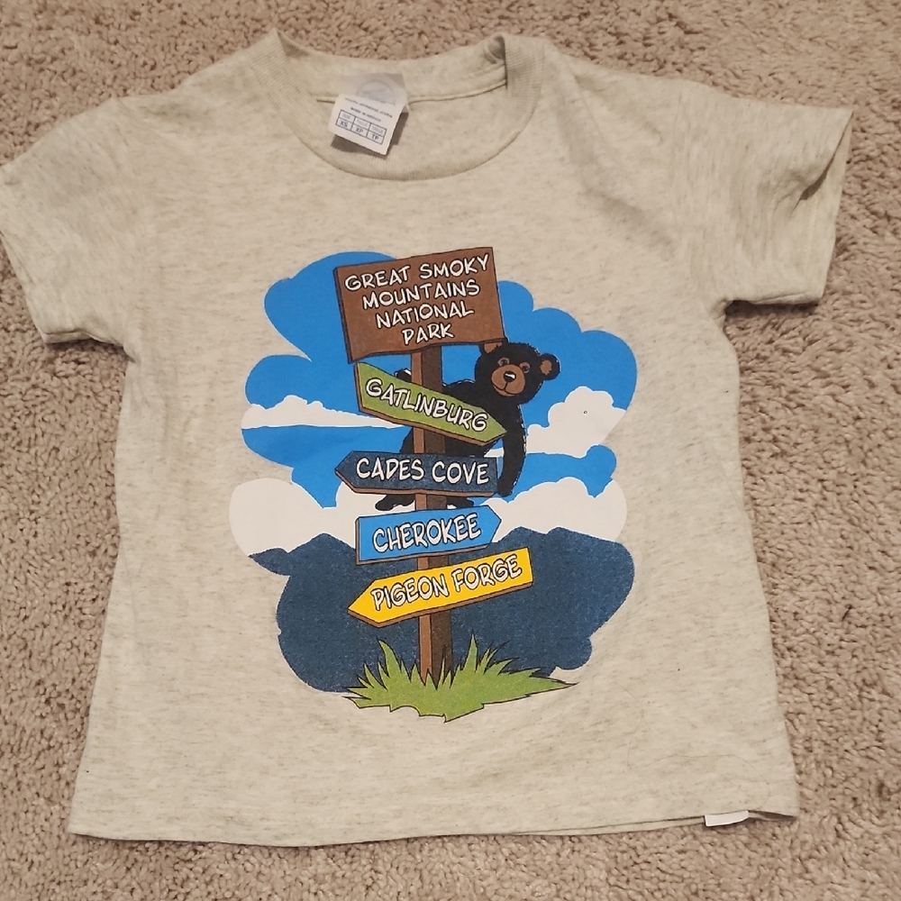Cherokee Kids Light Gray Bear Graphic Tee